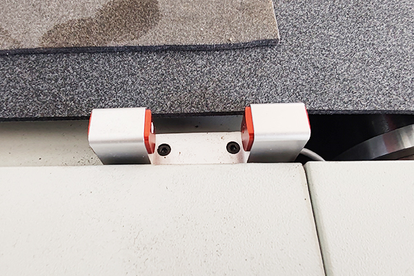 得馬F11高速裁切機激光對刀儀